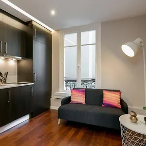 Charmant Studio Neuf Proche Des Invalides Apartment Paris